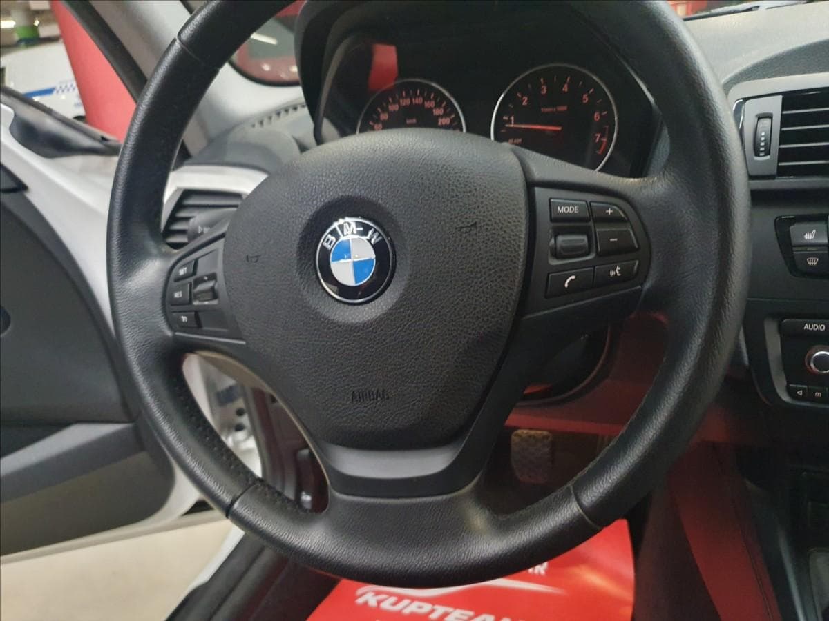 2013 BMW 1-SERIES - 15
