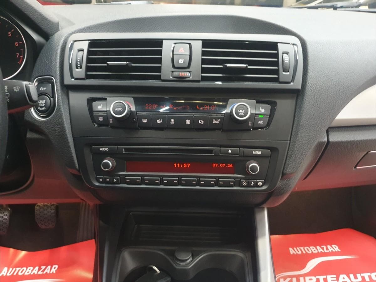 2013 BMW 1-SERIES - 13