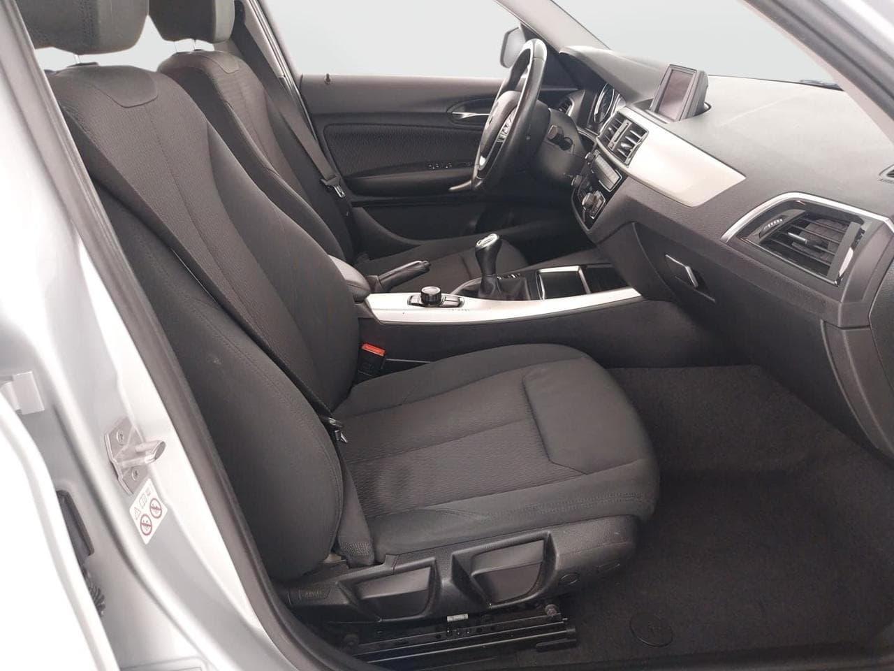 2019 BMW 1-SERIES - 12