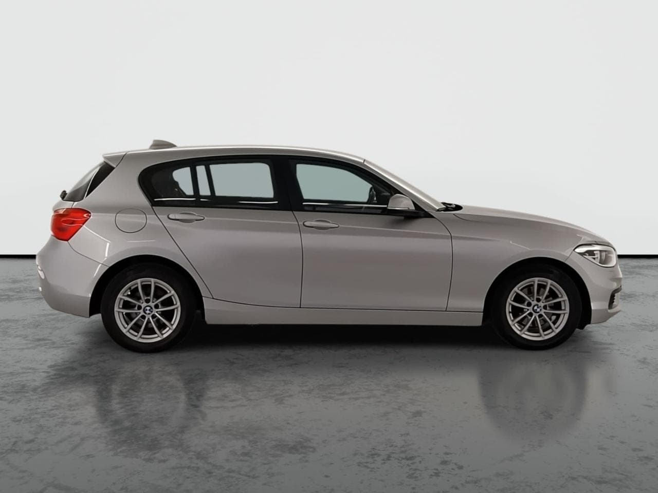 2019 BMW 1-SERIES - 8