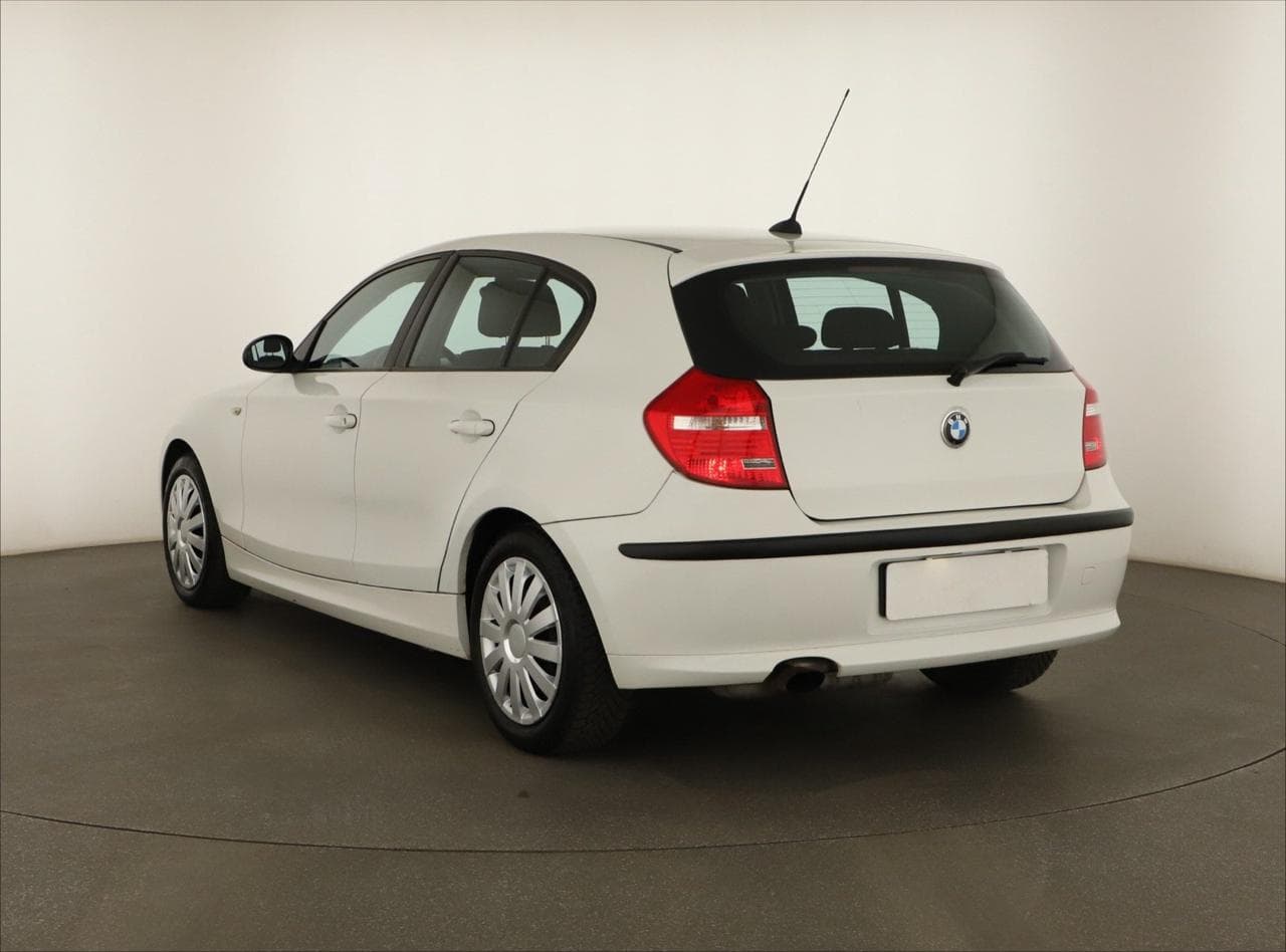 2009 BMW 1-SERIES - 5