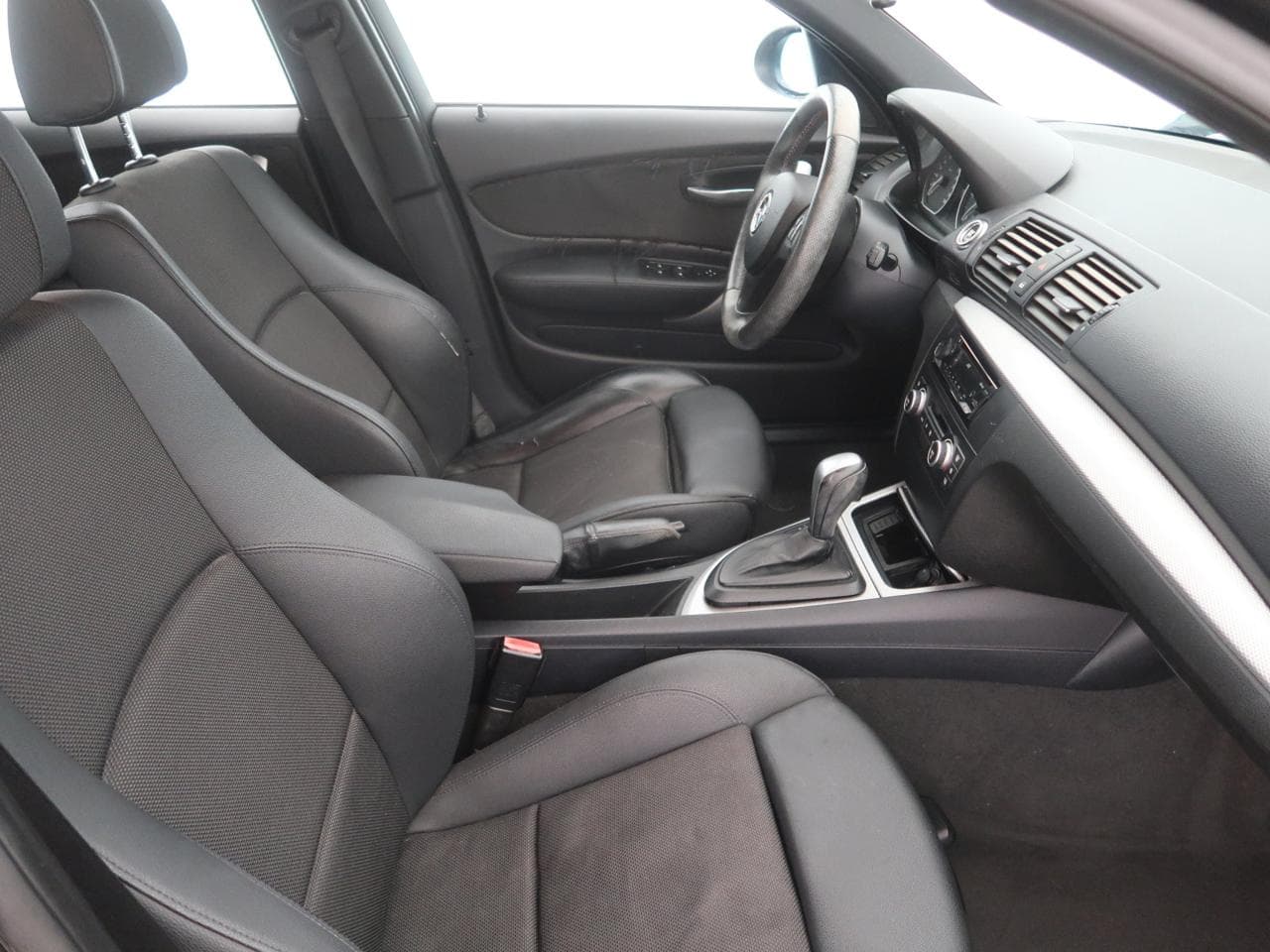 2007 BMW 1-SERIES - 10
