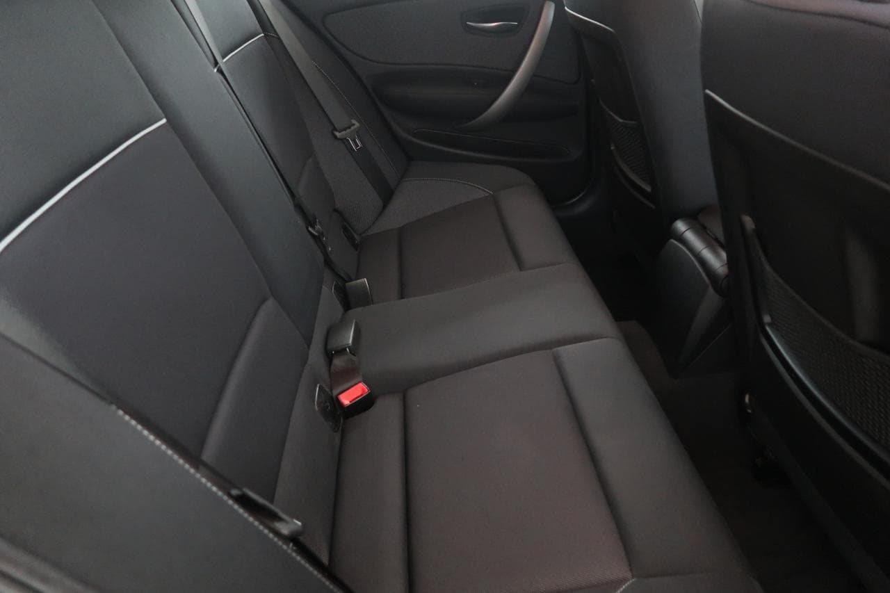 2011 BMW 1-SERIES - 13