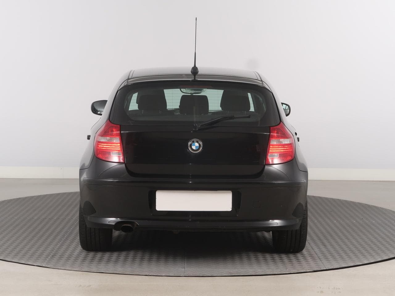 2011 BMW 1-SERIES - 6