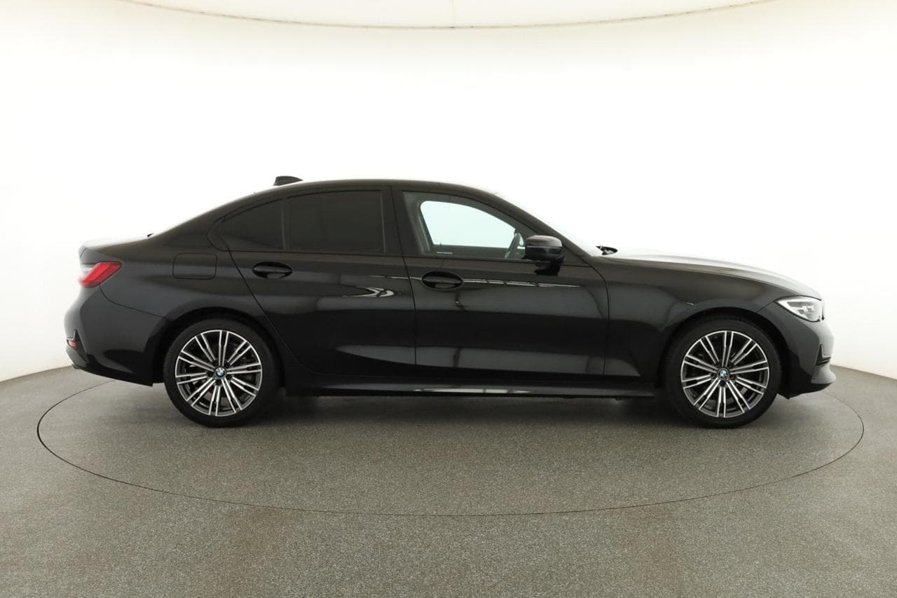 2021 BMW 3-SERIES - 8