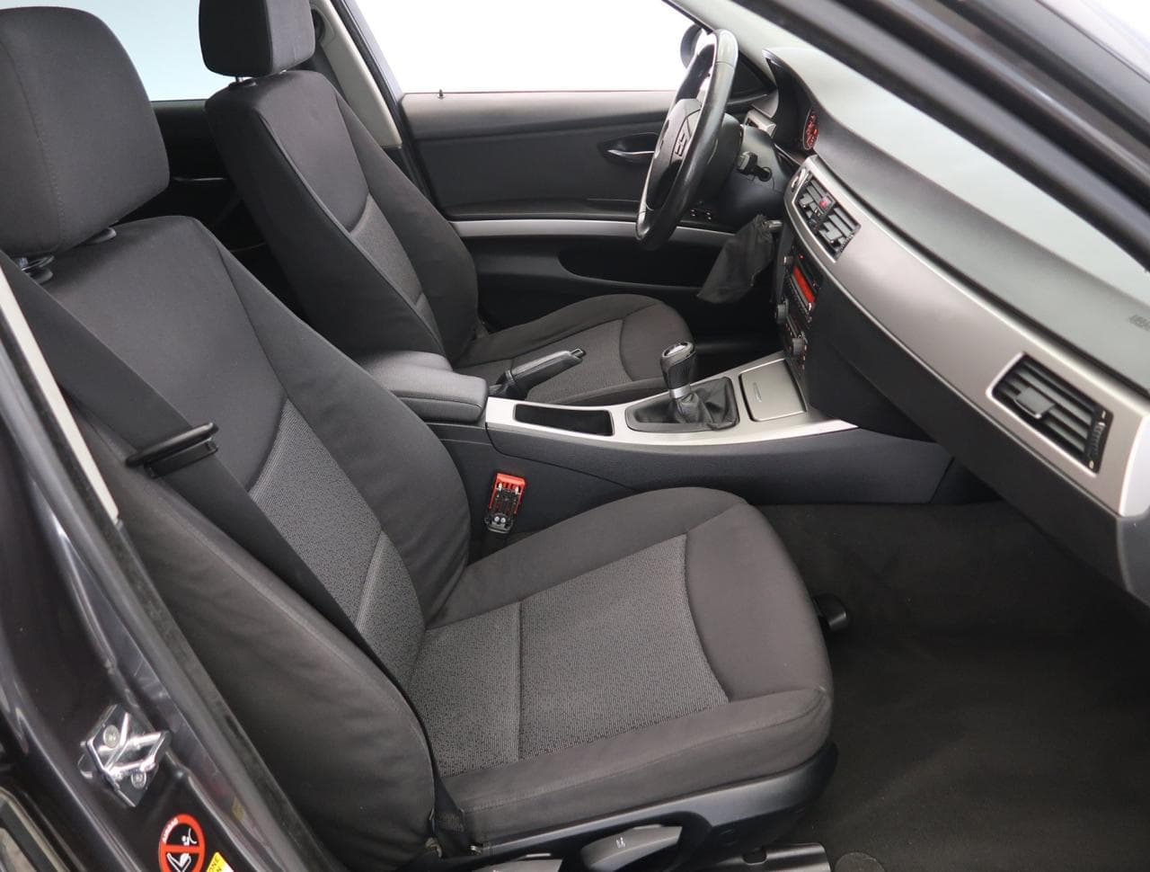 2006 BMW 3-SERIES - 18