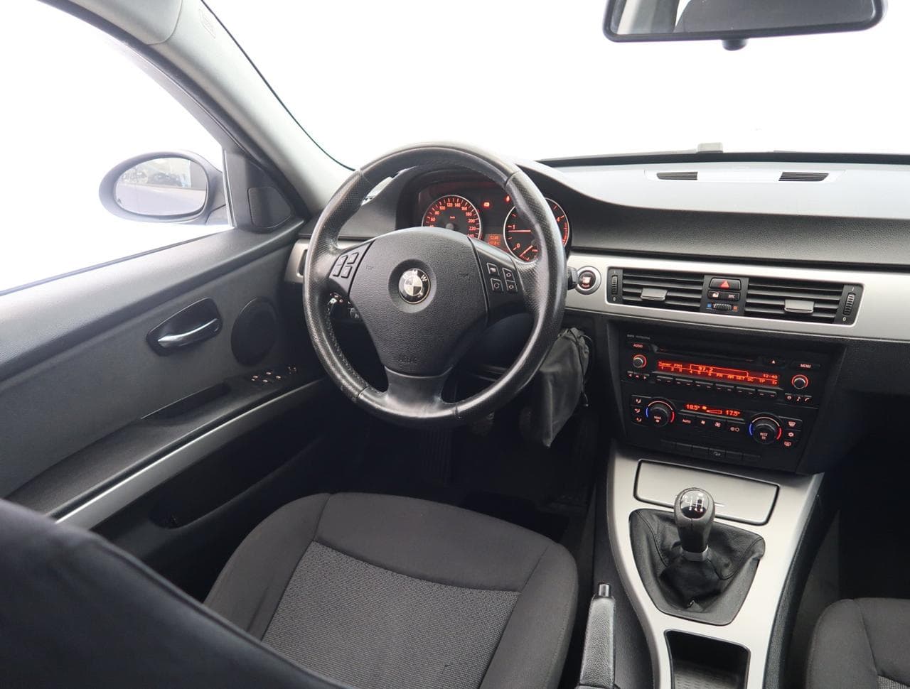 2006 BMW 3-SERIES - 13