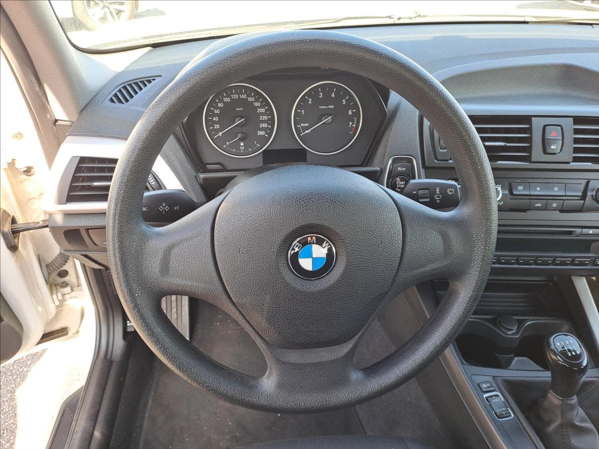 2012 BMW 1-SERIES - 11