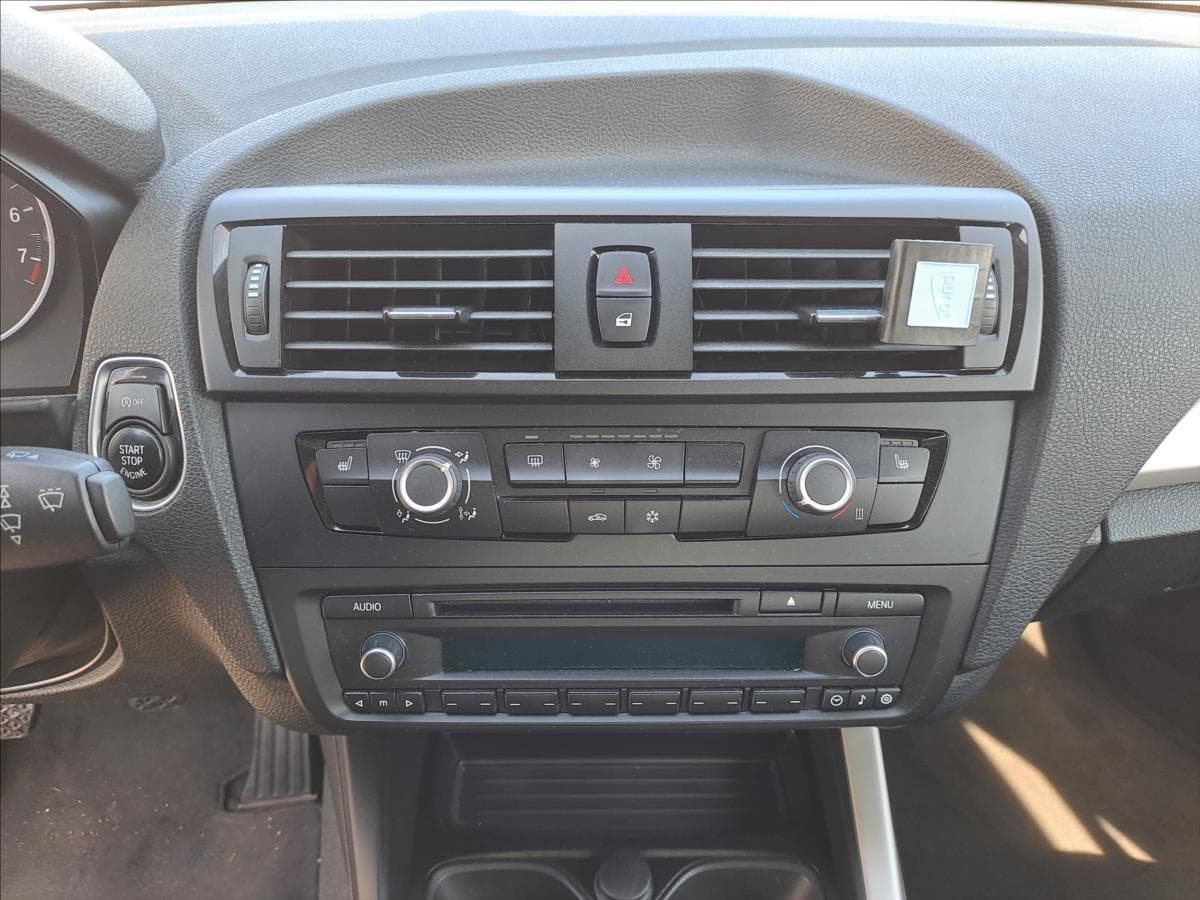 2012 BMW 1-SERIES - 12