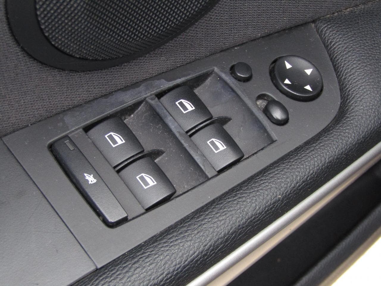 2007 BMW 3-SERIES - 11