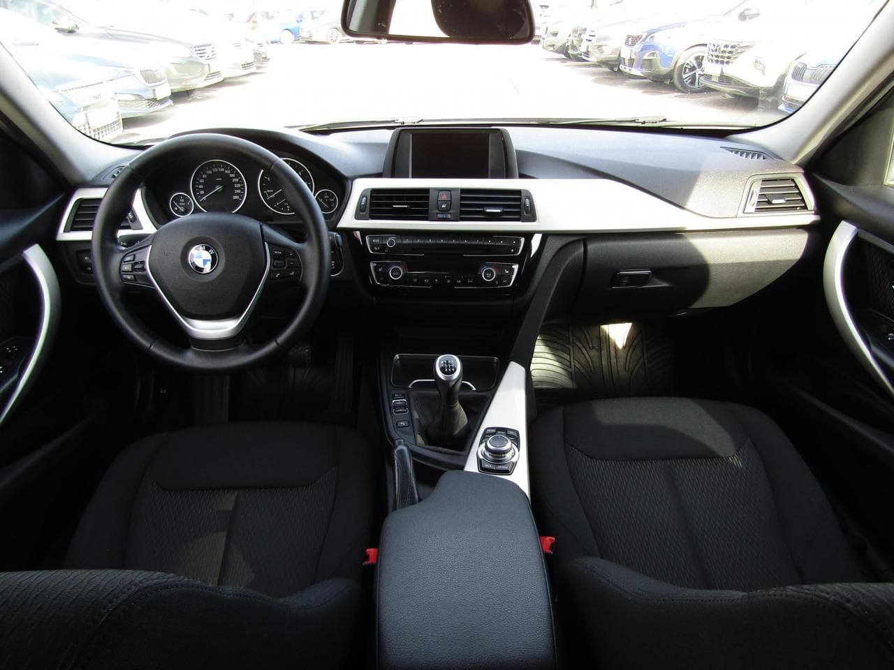 2016 BMW 3-Series - 8