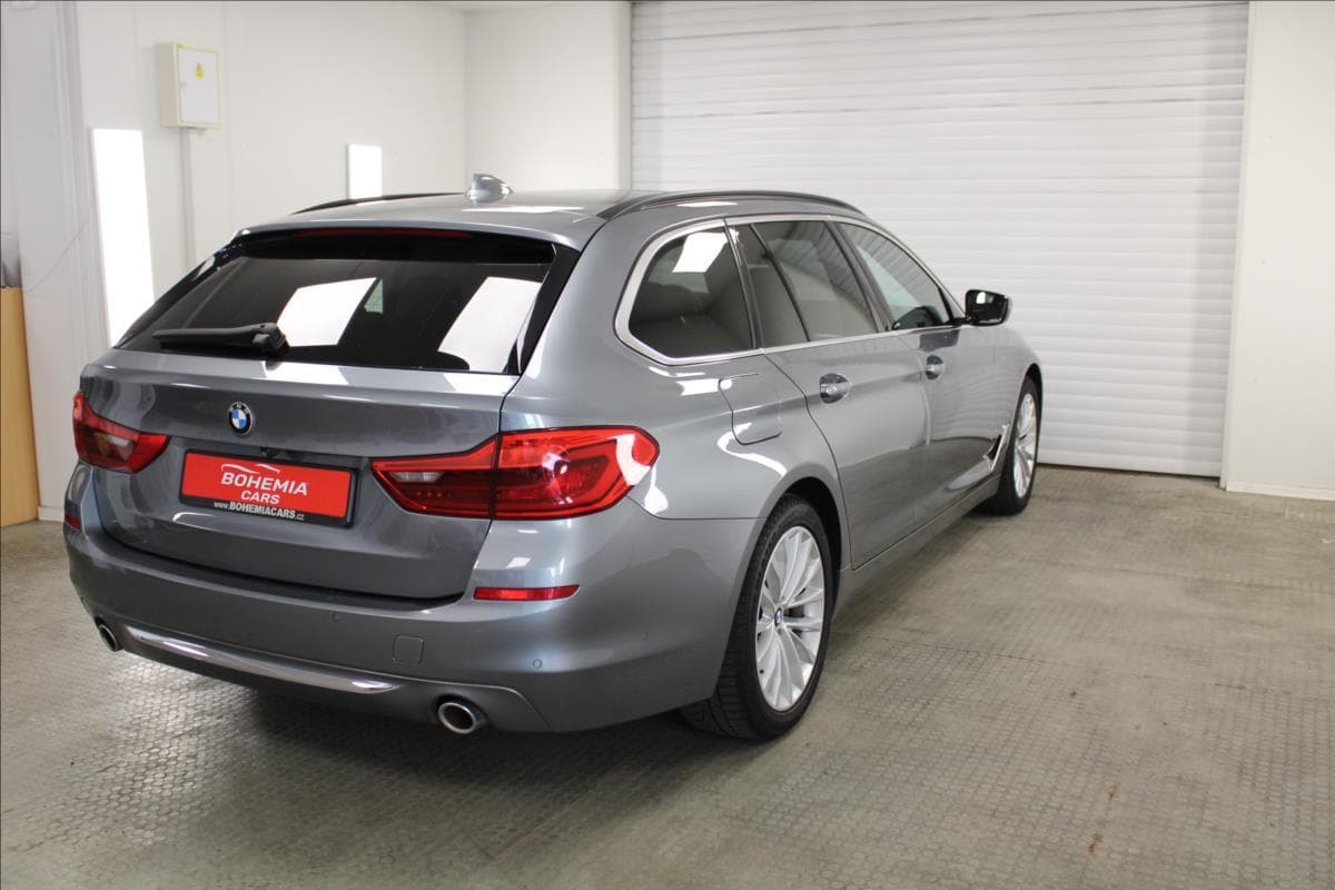 2019 BMW 5-SERIES - 6