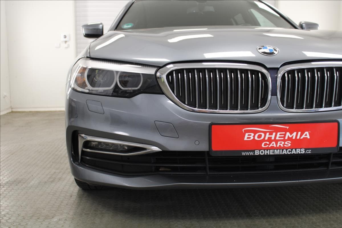 2019 BMW 5-SERIES - 8