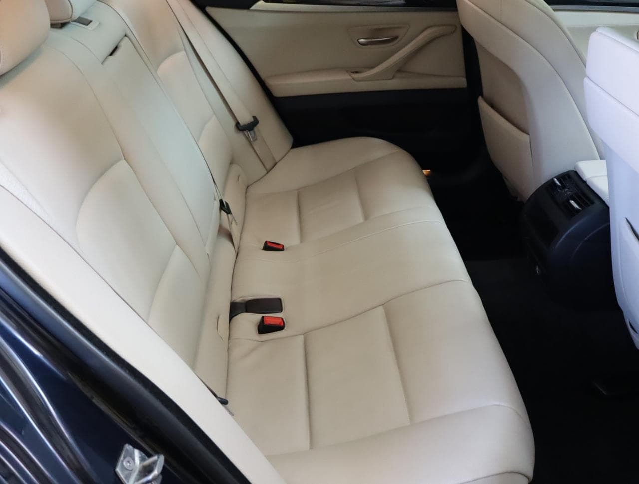 2012 BMW 5-Series - 13