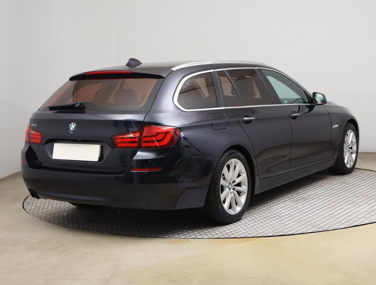 2012 BMW 5-Series - 7