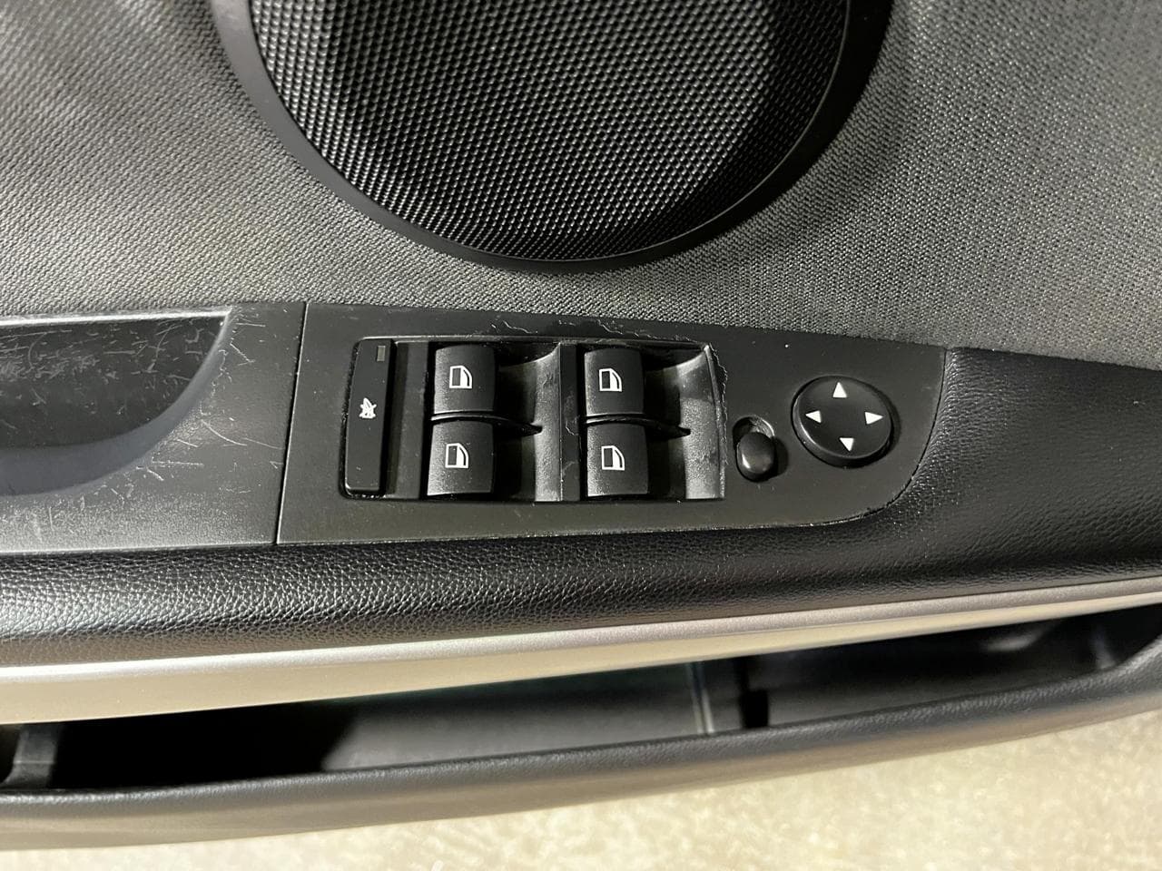 2006 BMW 3-SERIES - 12