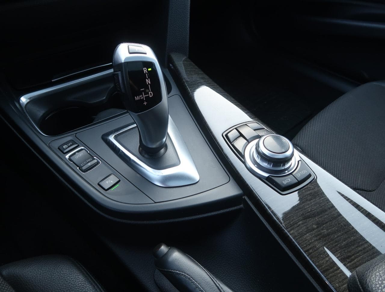 2015 BMW 3-Series - 19