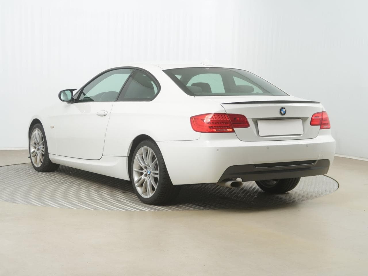 2013 BMW 3-Series - 5