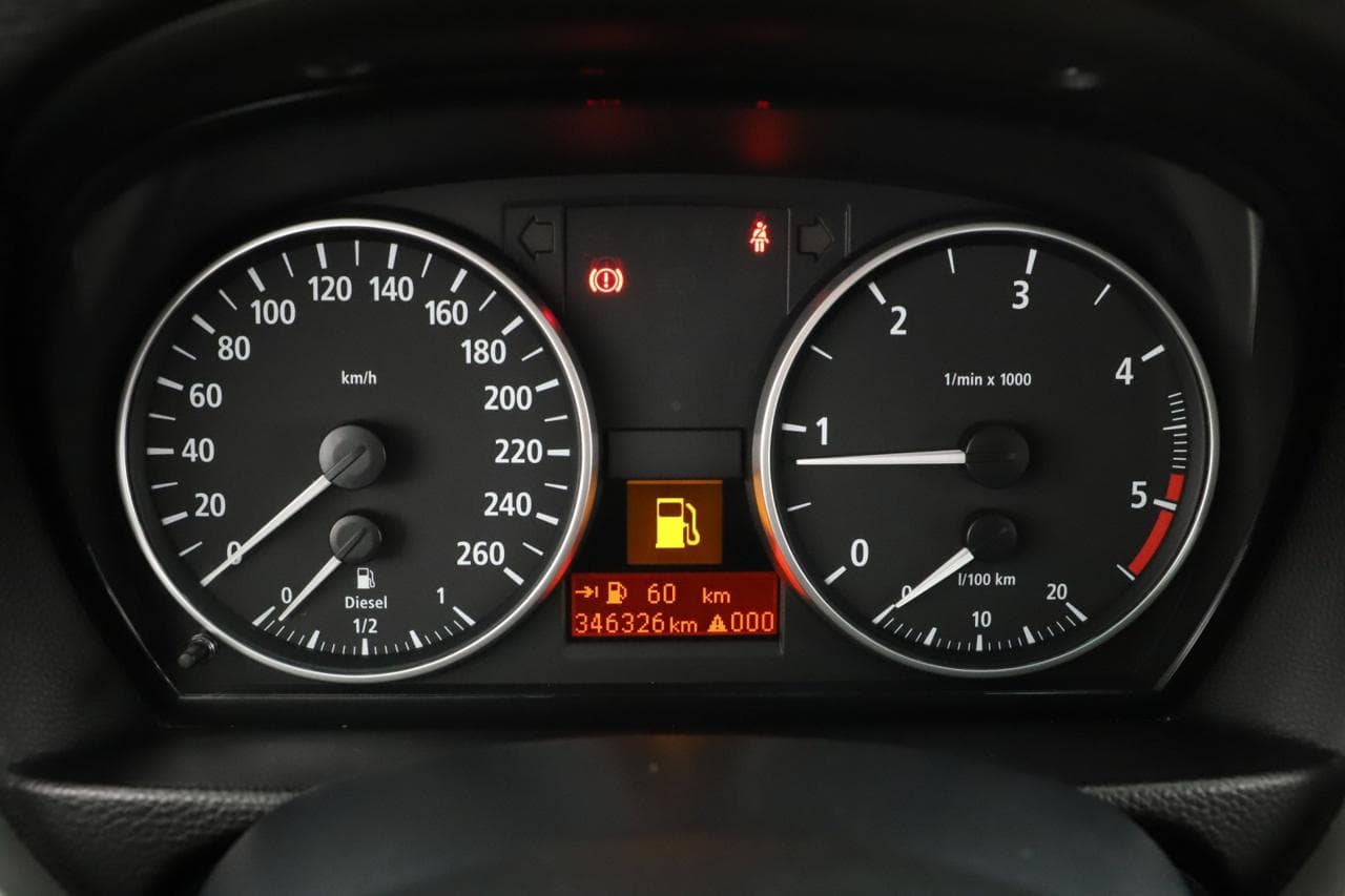 2005 BMW 3-Series - 17