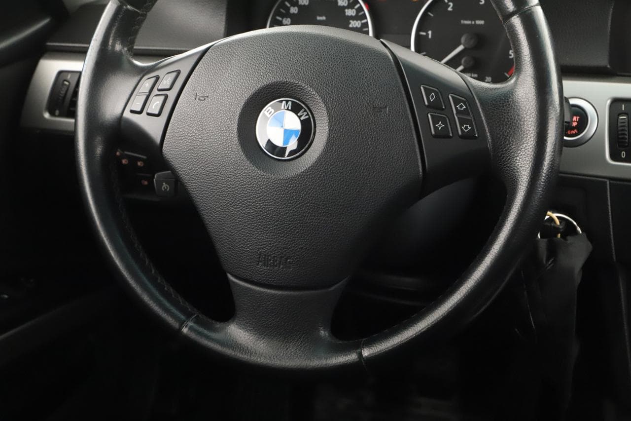 2005 BMW 3-Series - 14