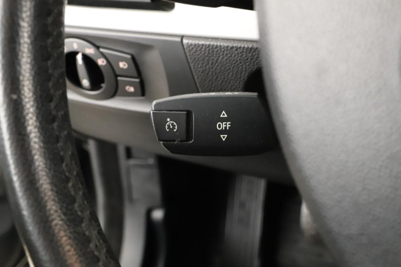 2005 BMW 3-Series - 20