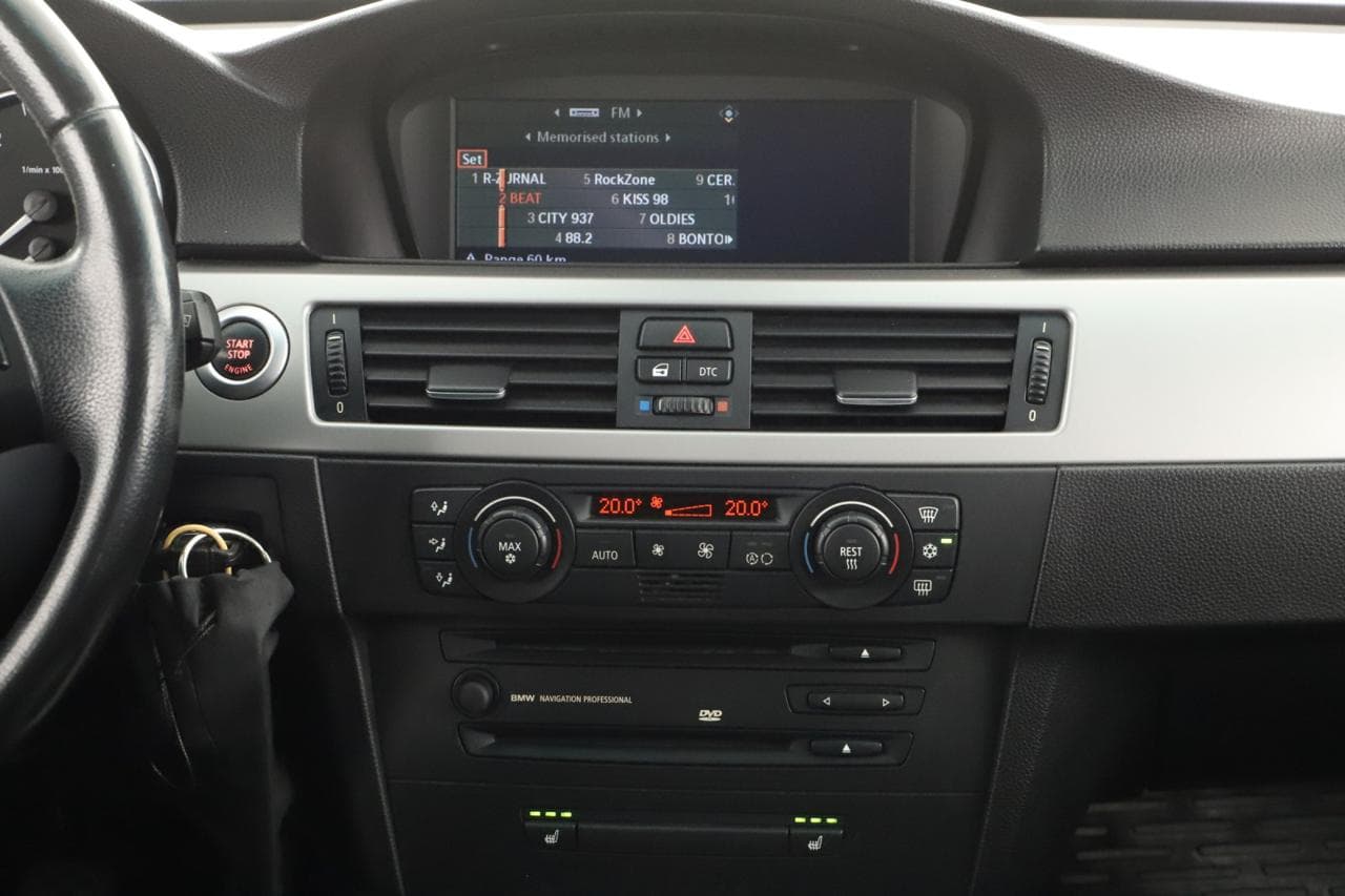 2005 BMW 3-Series - 18