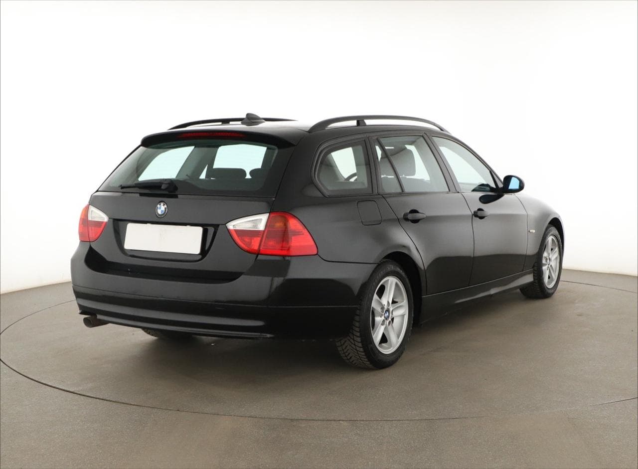 2005 BMW 3-Series - 7