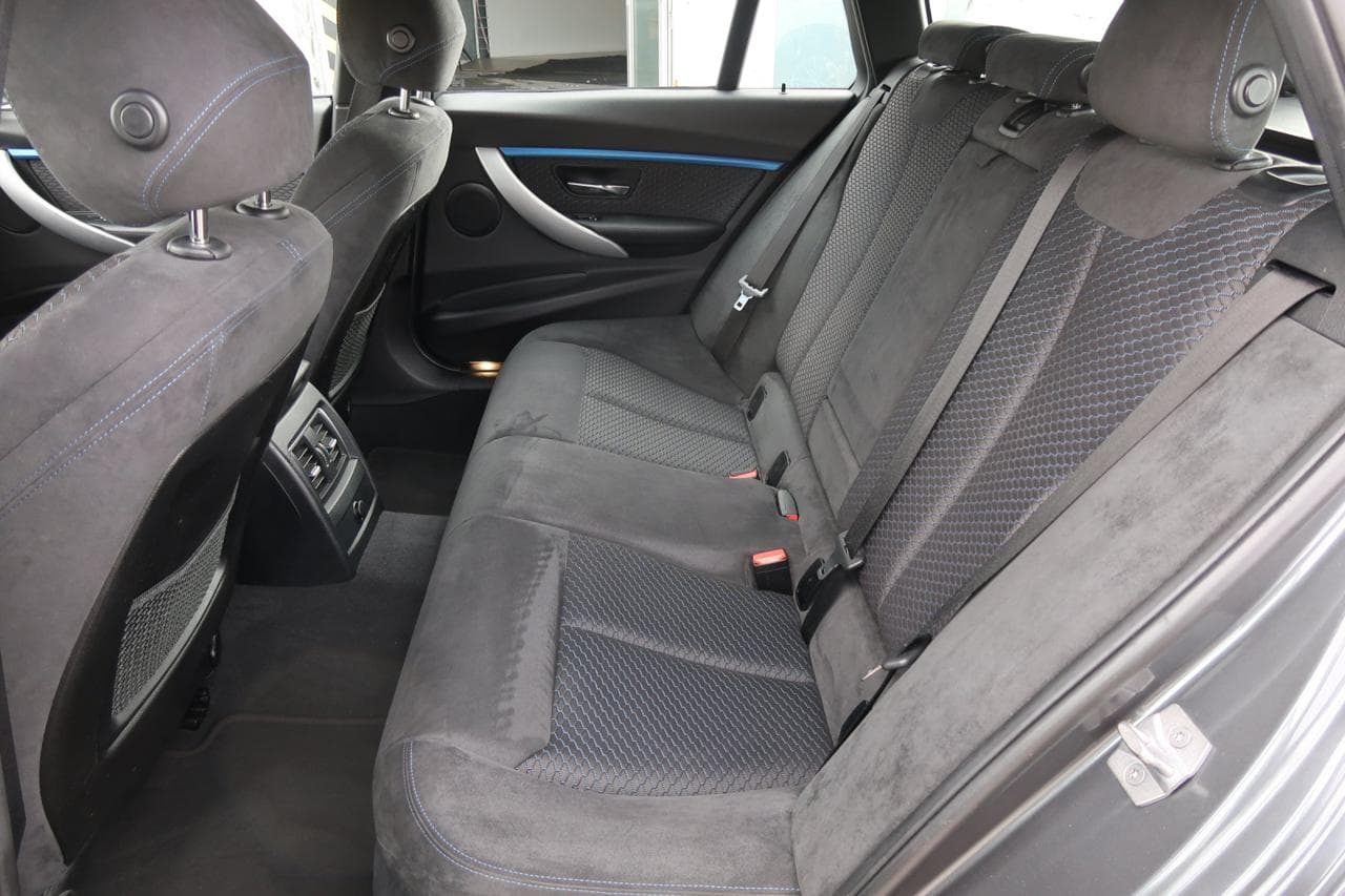 2018 BMW 3-Series - 15