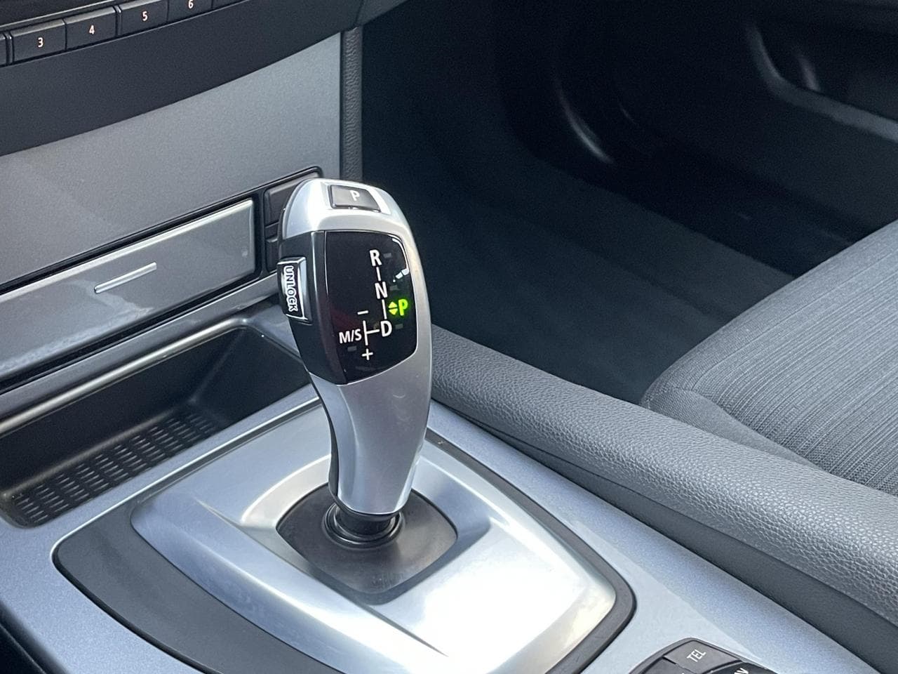 2010 BMW 5-Series - 15