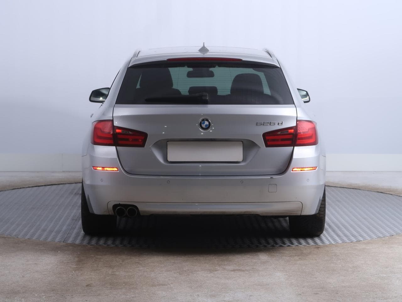 2012 BMW 5-Series - 6