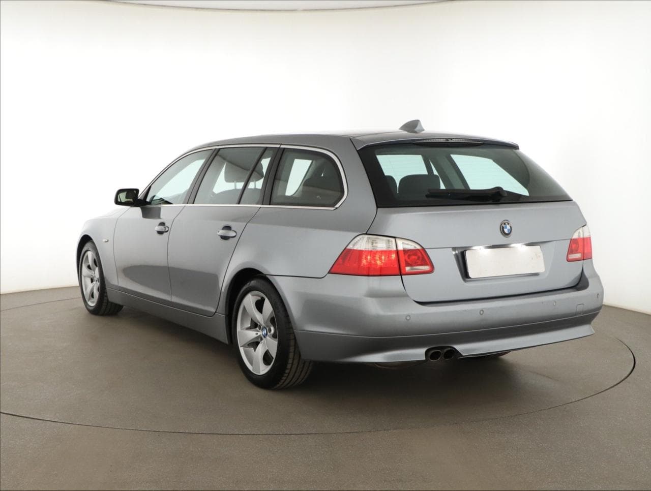 2006 BMW 5-Series - 5