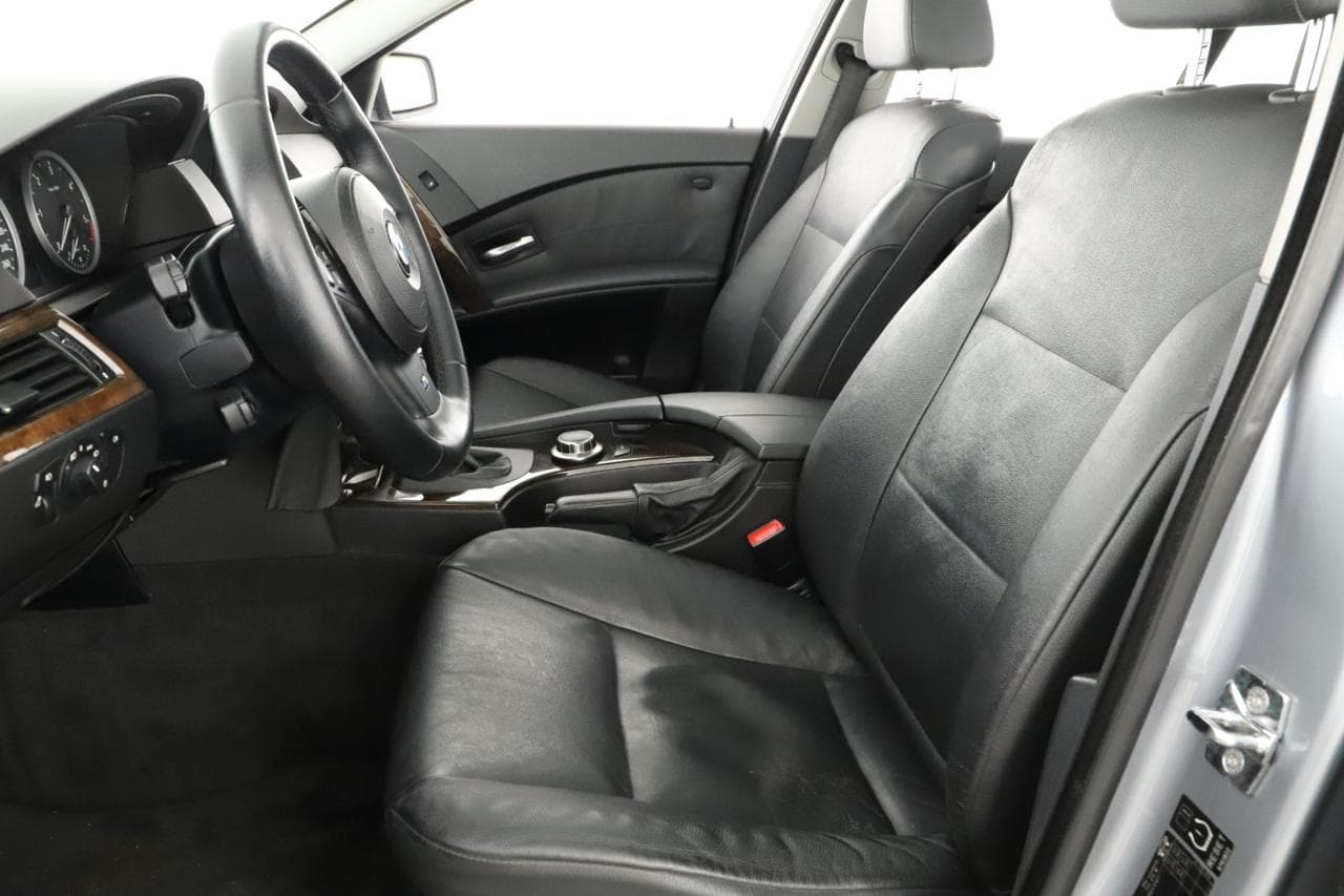 2006 BMW 5-Series - 13