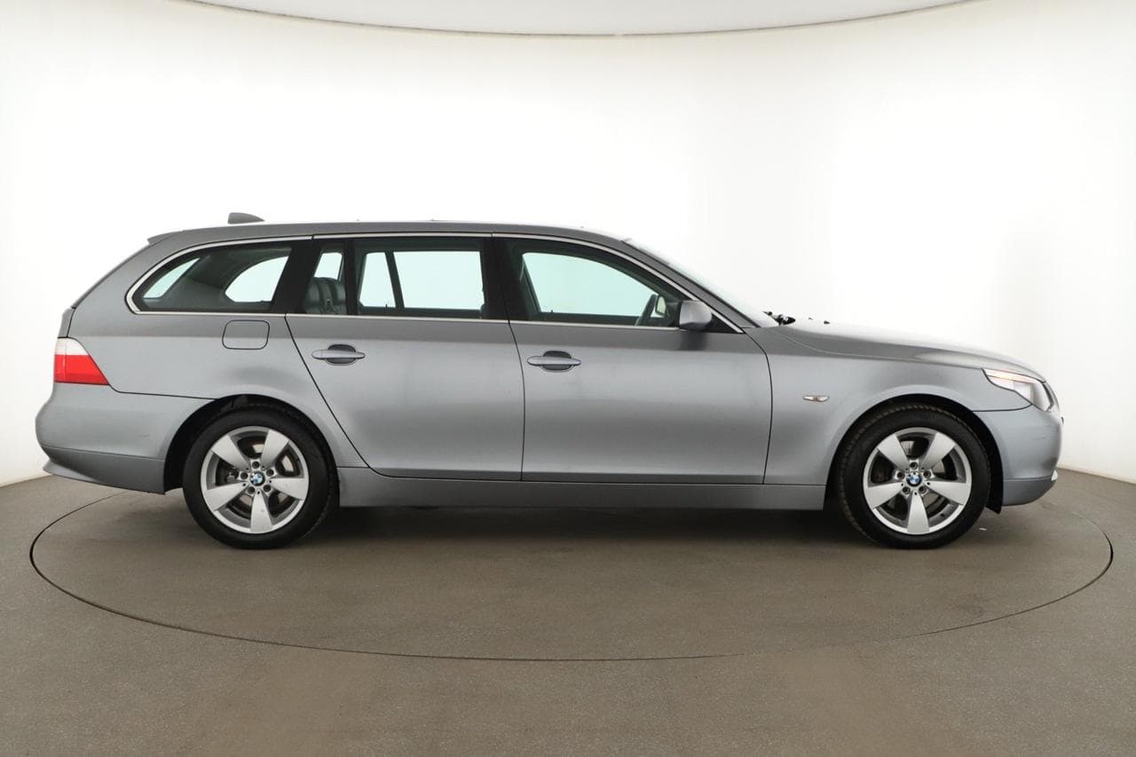 2006 BMW 5-Series - 8