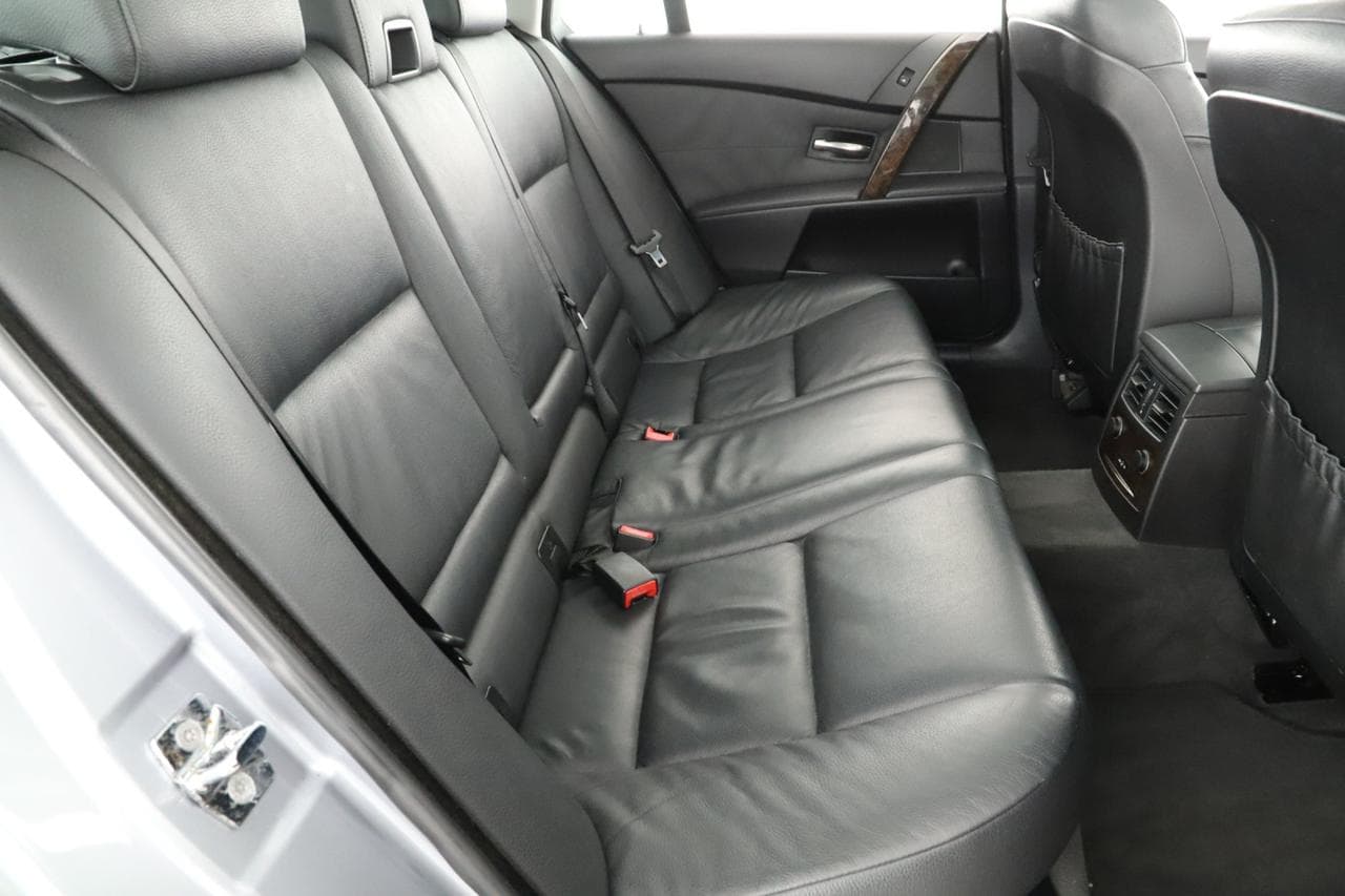 2006 BMW 5-Series - 11