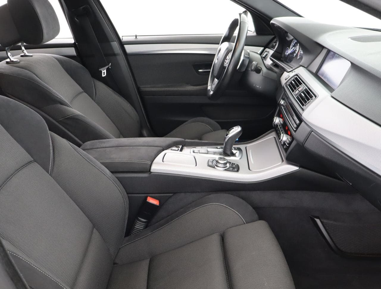 2012 BMW 5-Series - 12