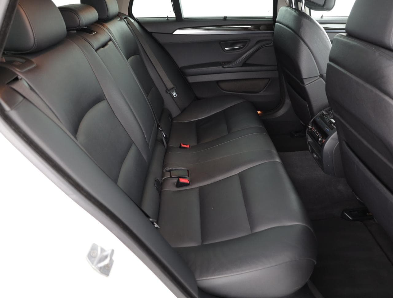 2013 BMW 5-Series - 11