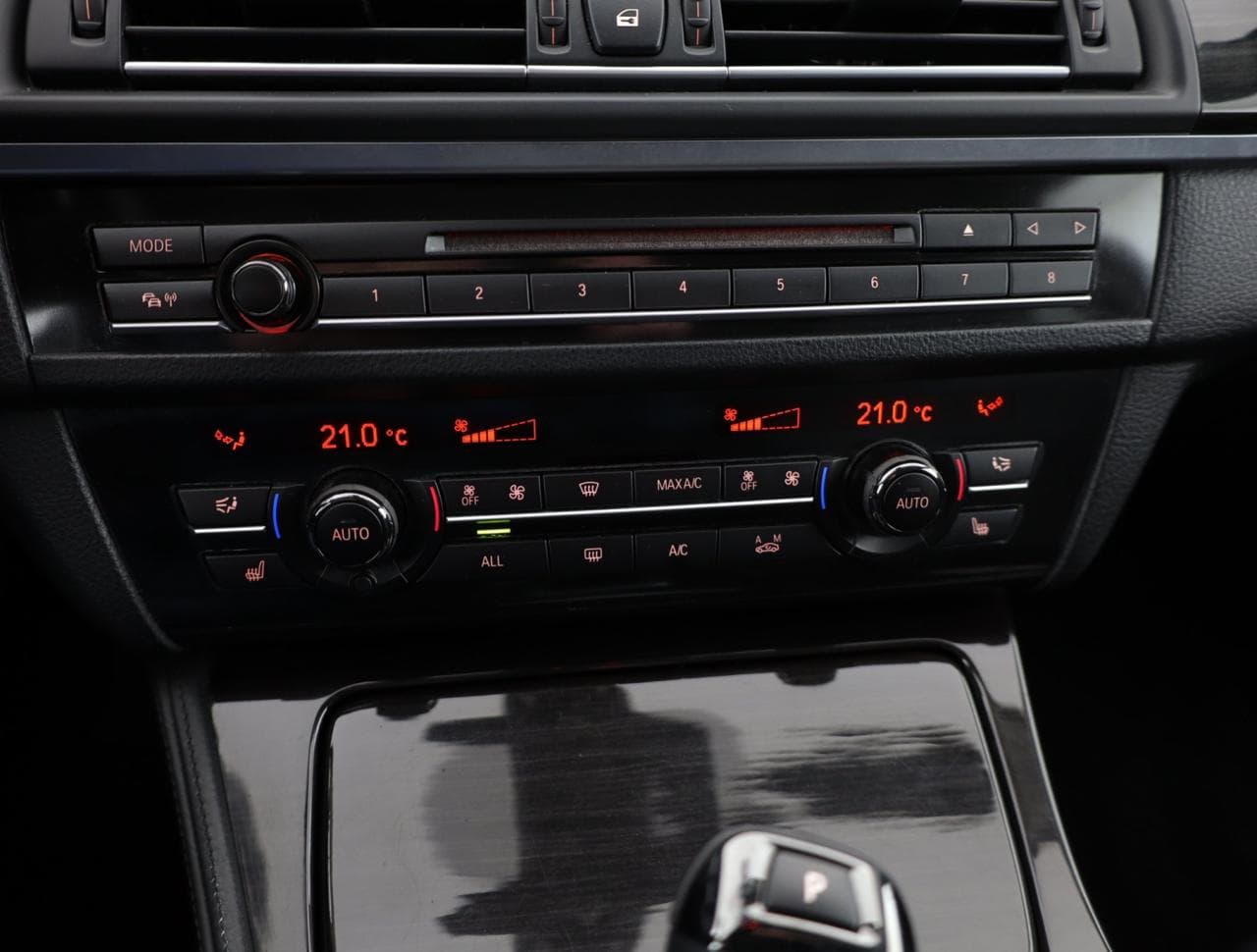 2013 BMW 5-Series - 16