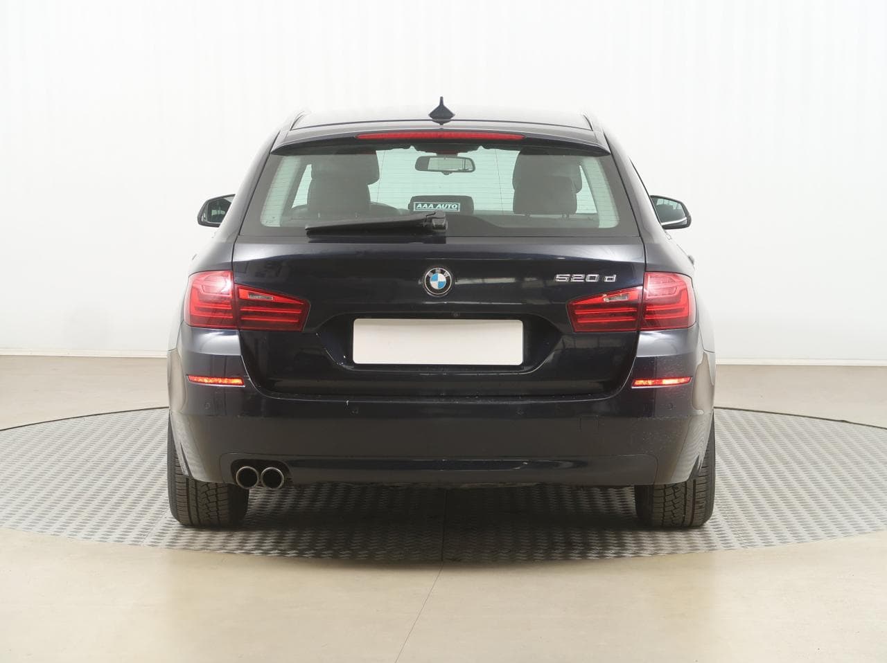 2015 BMW 5-Series - 6