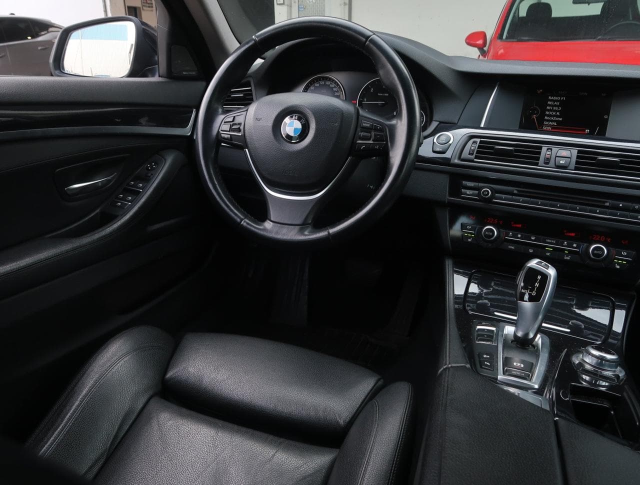 2015 BMW 5-Series - 9