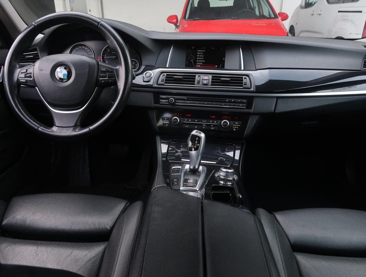 2015 BMW 5-Series - 10