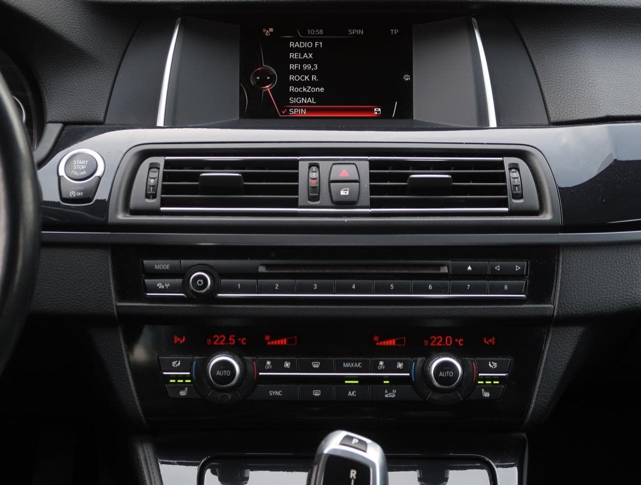 2015 BMW 5-Series - 18