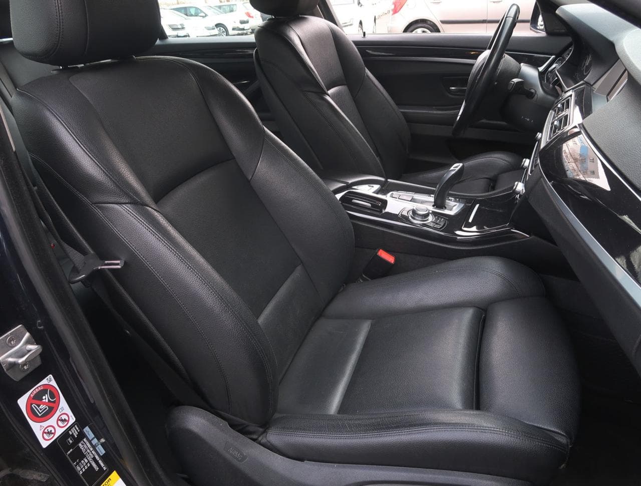 2015 BMW 5-Series - 12