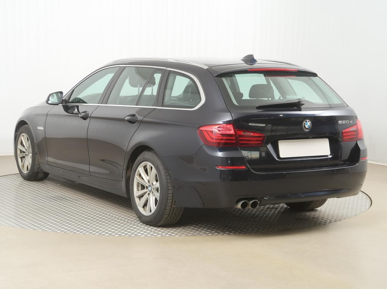 2015 BMW 5-Series - 5