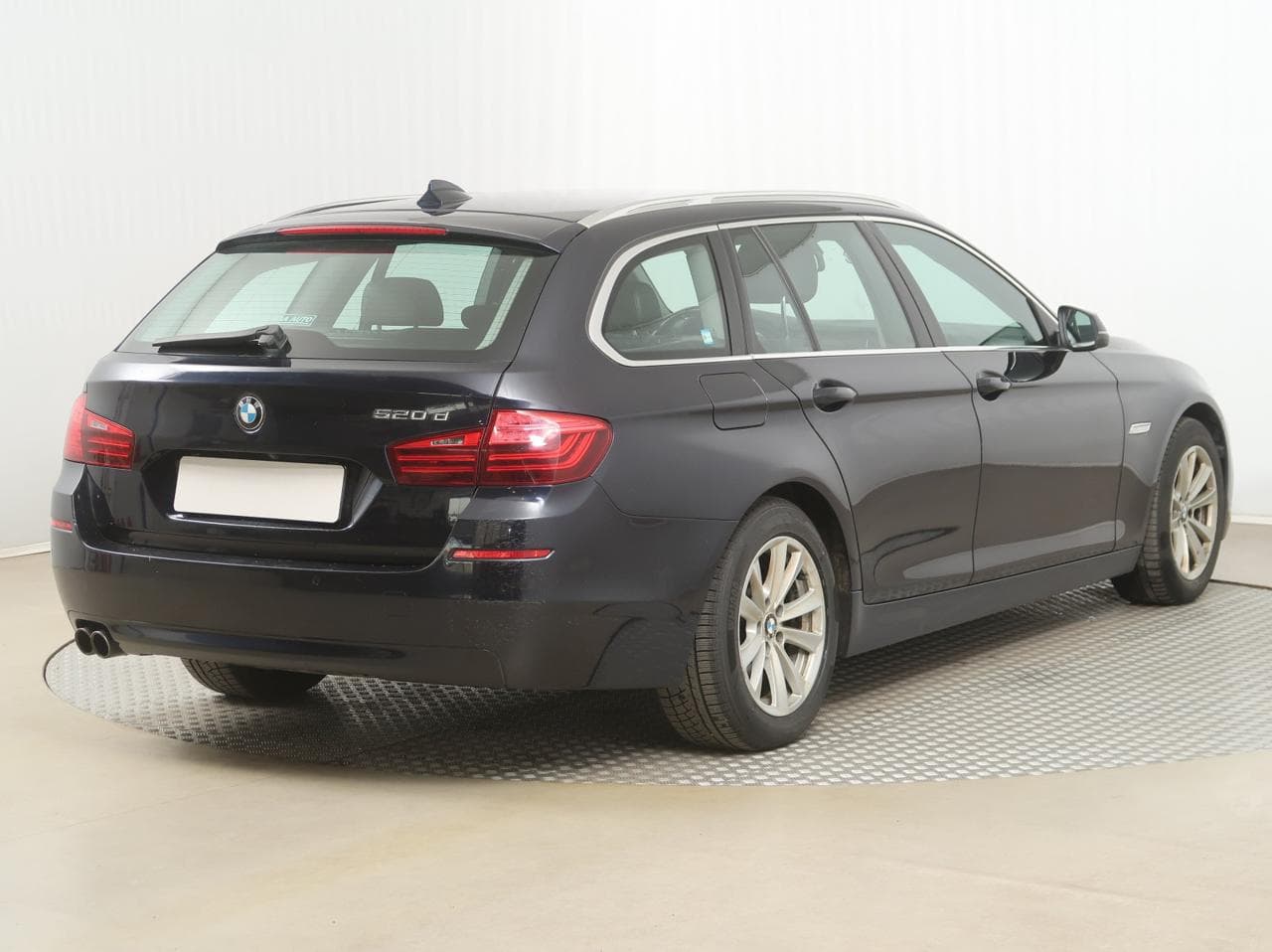 2015 BMW 5-Series - 7