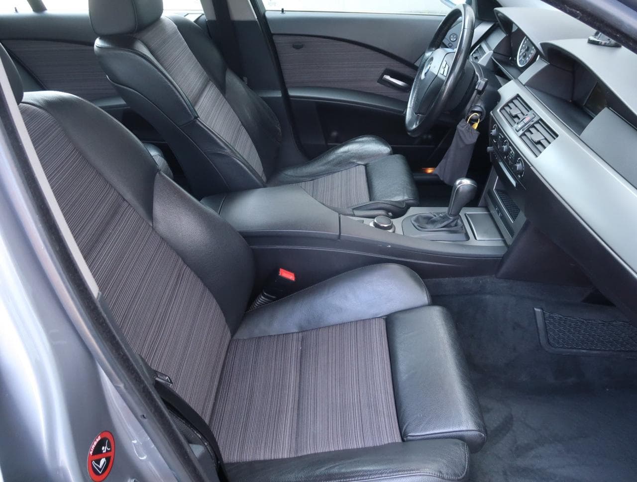 2005 BMW 5-Series - 12