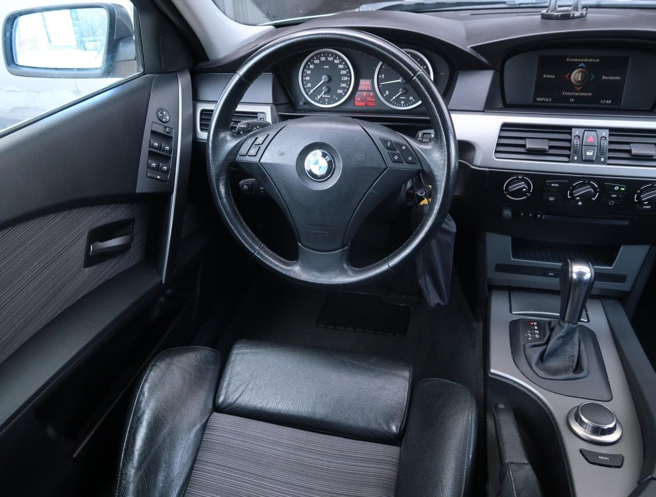 2005 BMW 5-Series - 9