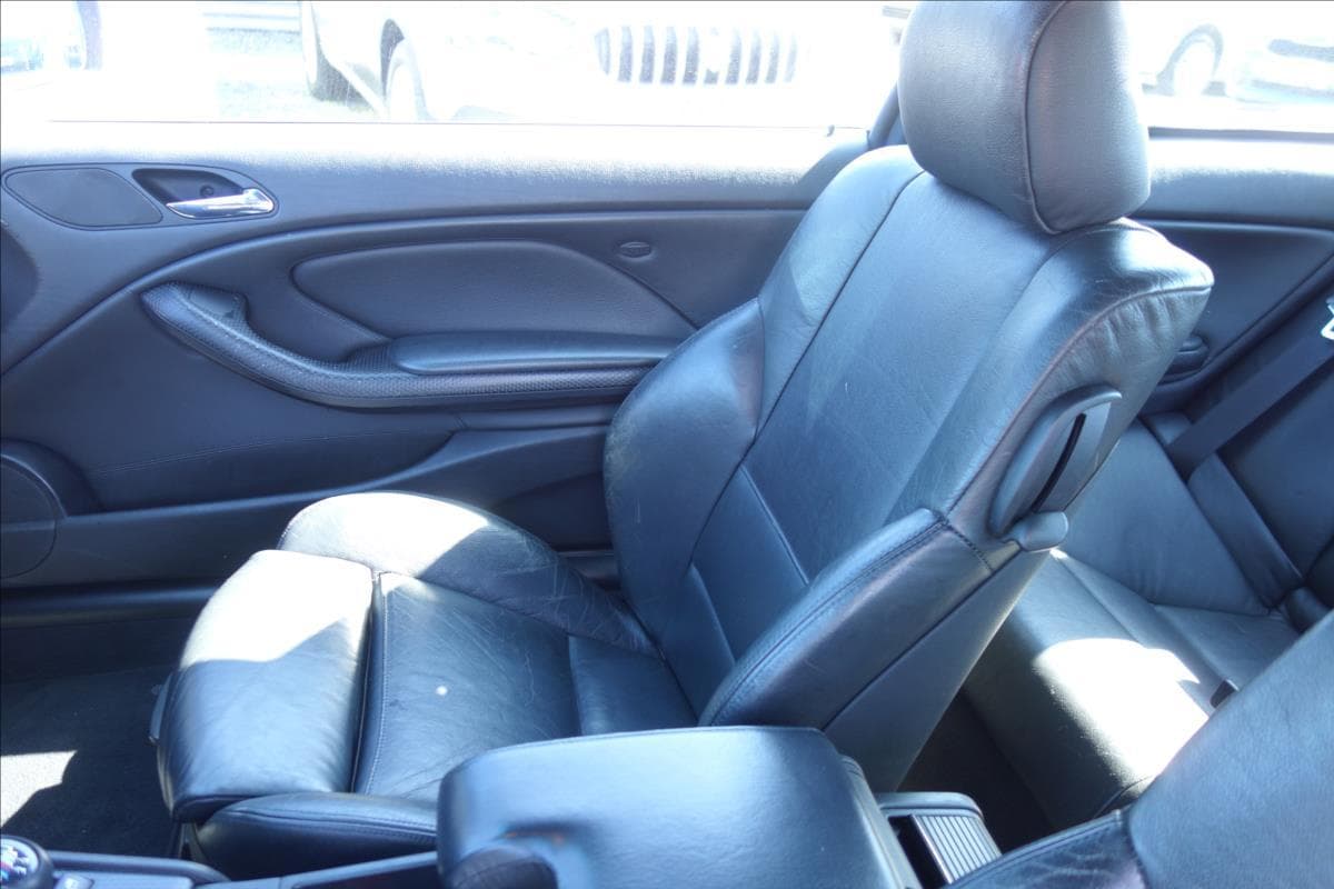 2001 BMW 3-SERIES - 11