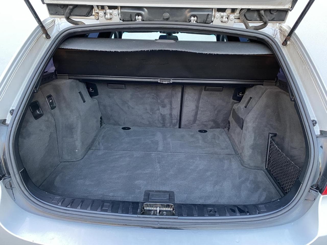 2011 BMW 3-Series - 13