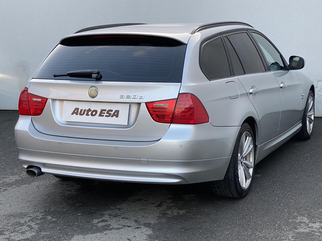 2011 BMW 3-Series - 7