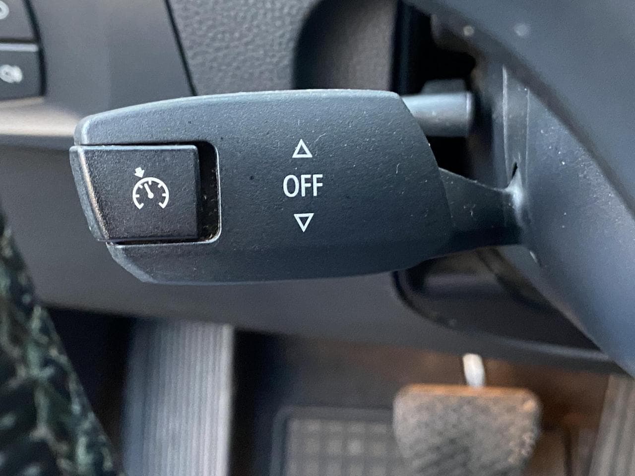 2011 BMW 3-Series - 25